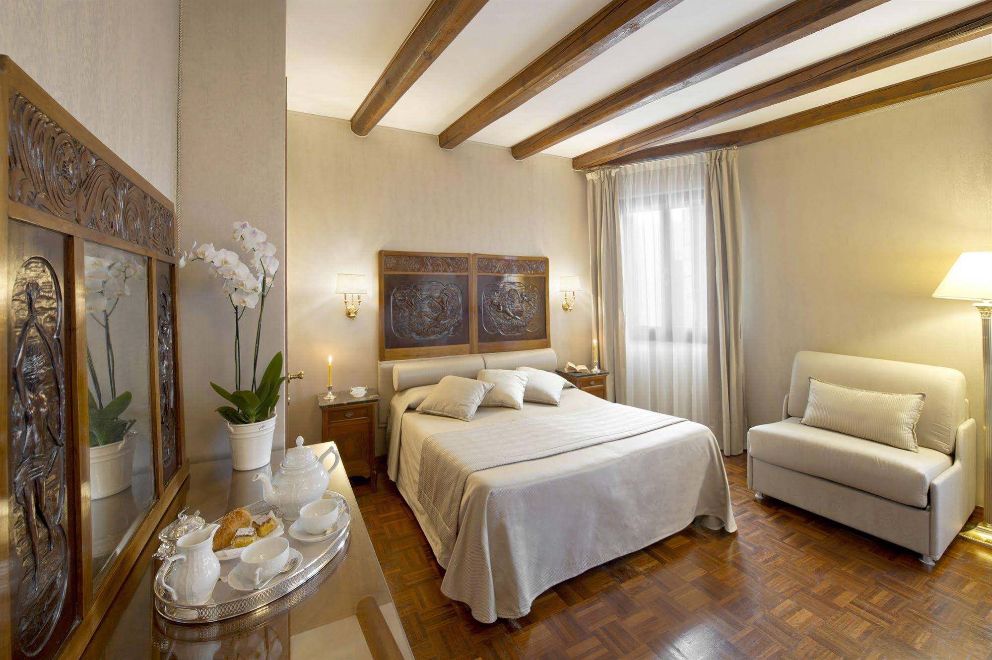 Guest room at Hotel Campiello in Venice, Italy.