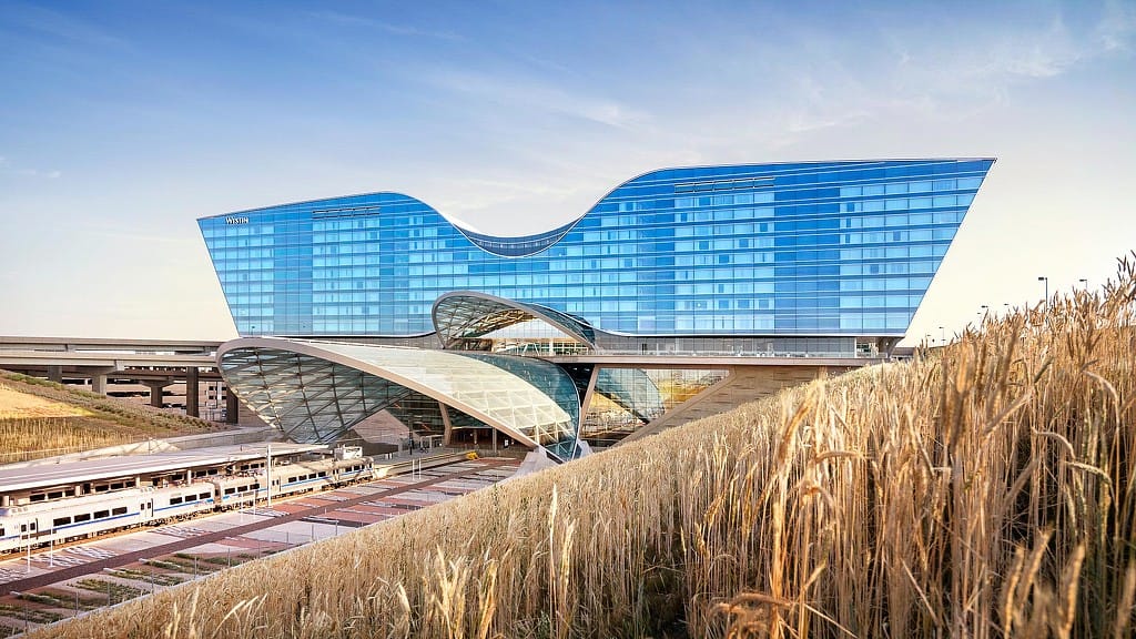Denver (DEN) Airport