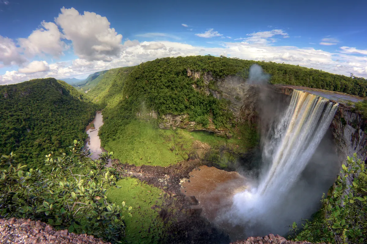 Cheapest and Most Expensive Time to Visit Guyana