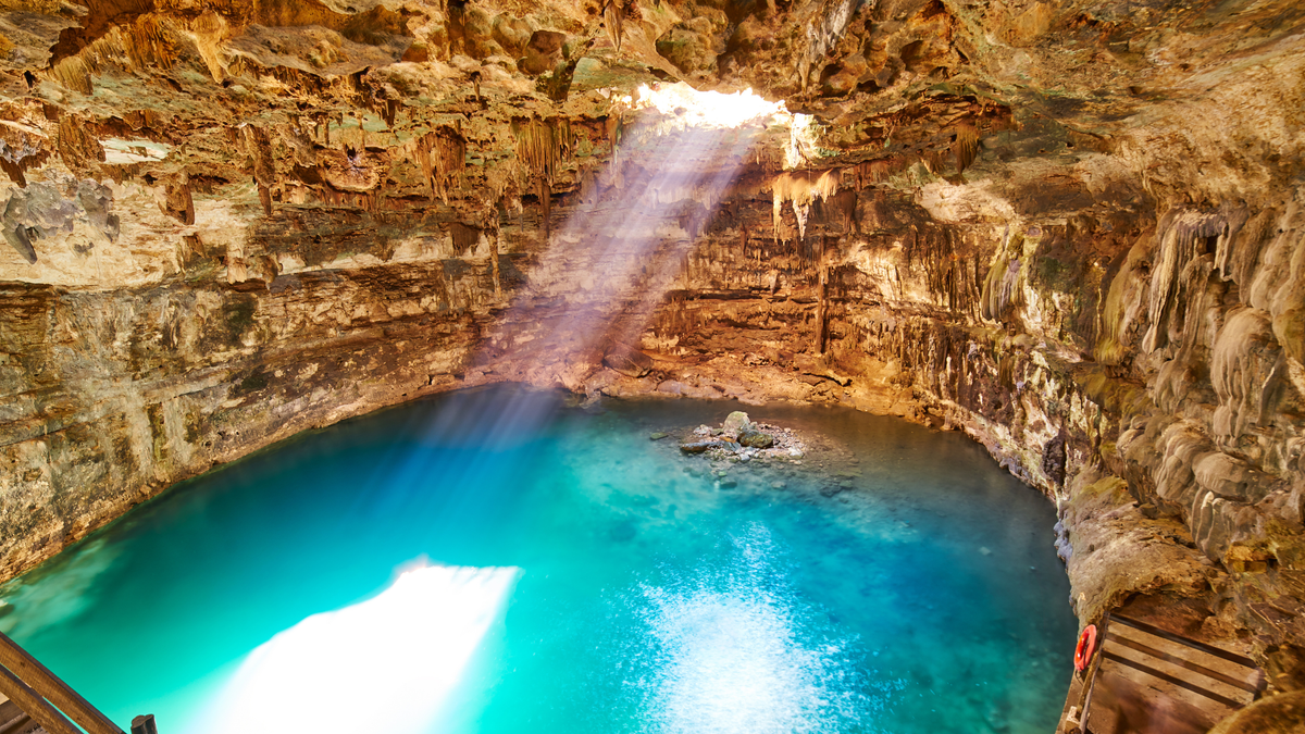 Cheapest and Most Expensive Times to Visit Mexico