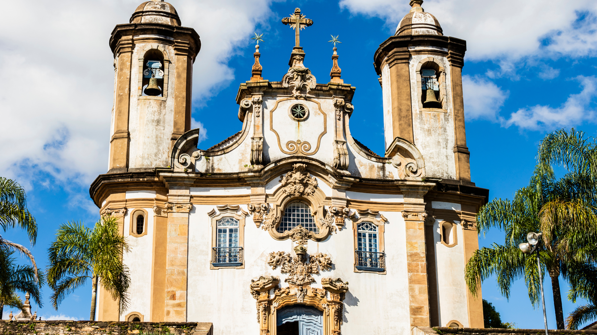 What's Brazil Like In August? Weather, Tourism, & More