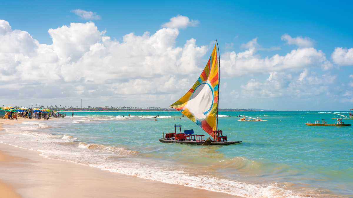 What's Brazil Like In April? Weather, Tourism, & More
