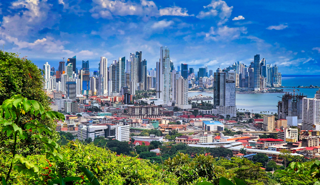 Cheapest and Most Expensive Times to Visit Panama