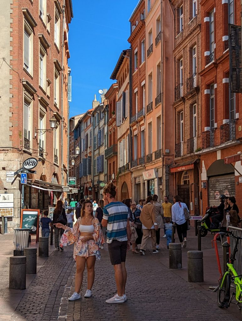 Toulouse: Cheapest & Most Expensive Times To Visit