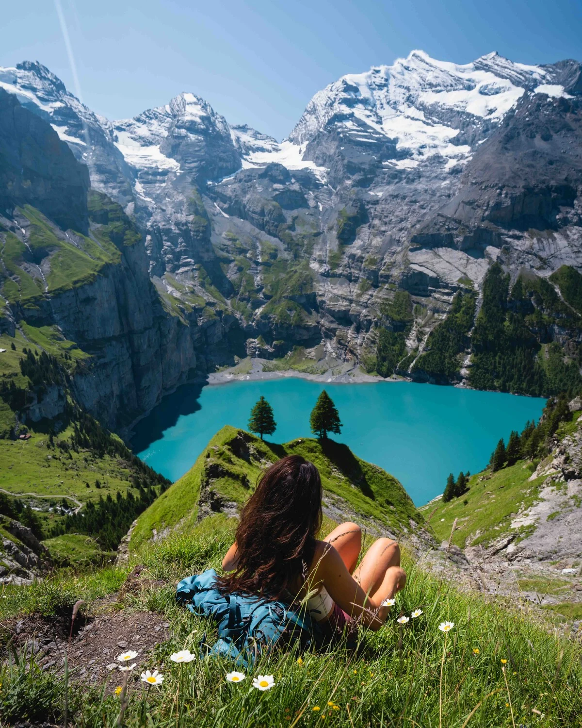 Switzerland: When Are Flights Cheapest & Most Expensive?