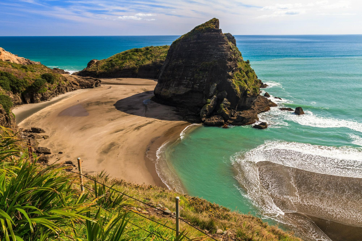 Cheapest Time to Fly to New Zealand (and the Most Expensive)