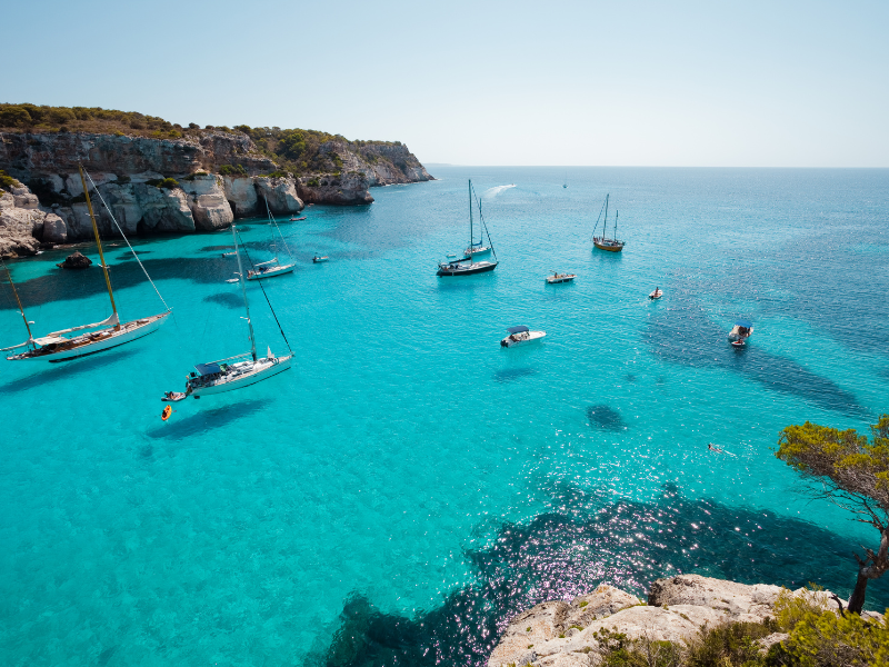 Cheapest Time to Fly to Menorca (and the Most Expensive)