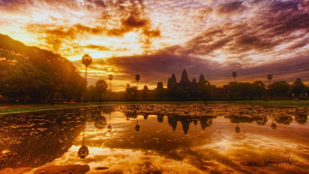 Cheapest Time to Fly to Cambodia (and the Most Expensive)