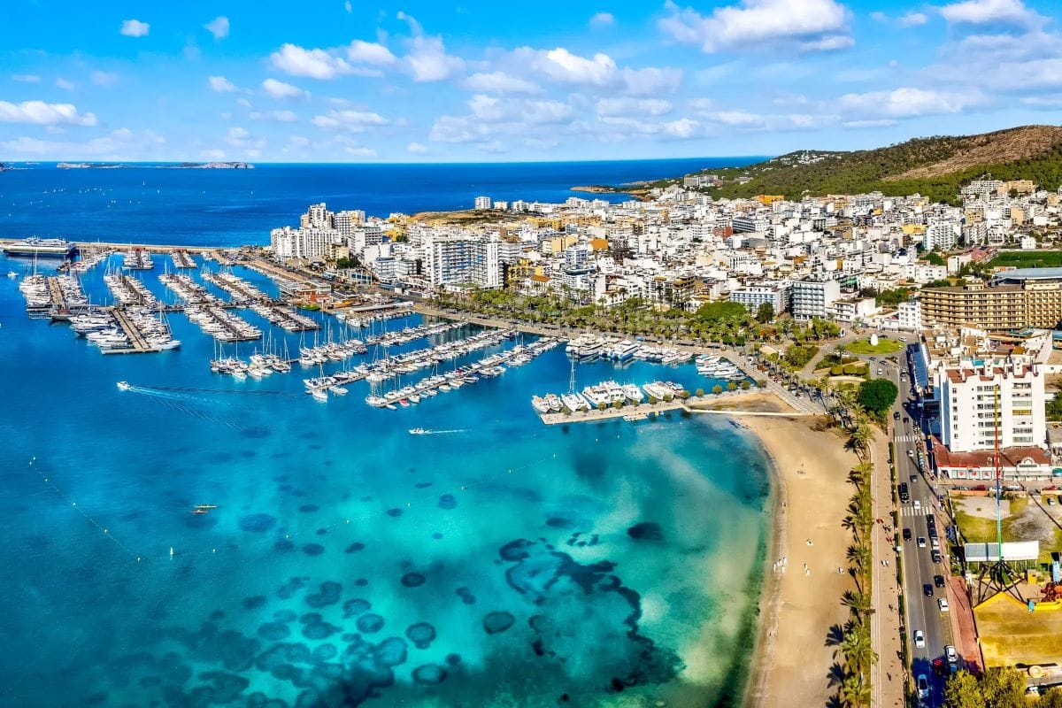 Cheapest Time to Fly to Ibiza (and the Most Expensive)