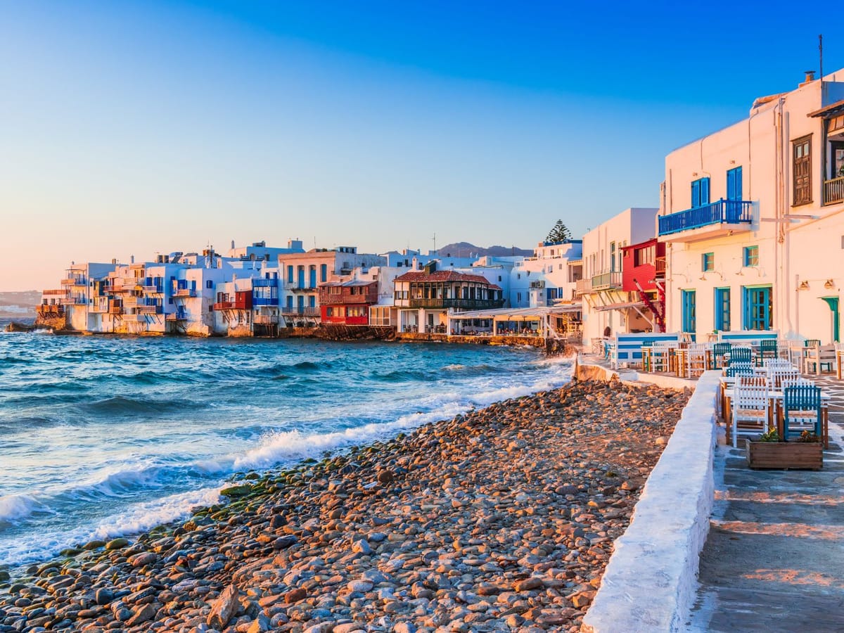 Cheapest Time to Fly to Mykonos (and the Most Expensive)